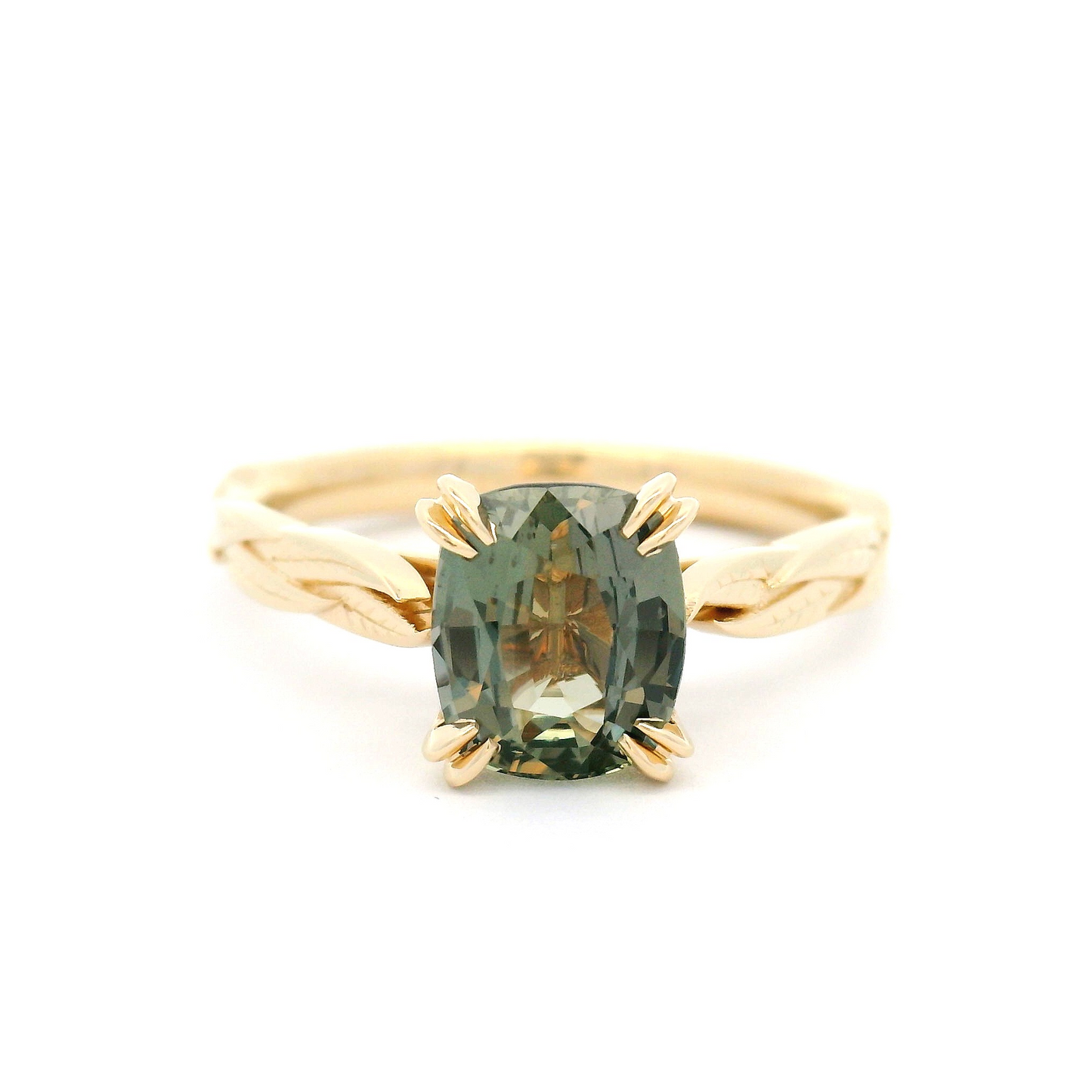 14k Yellow Solitaire with 1.74ct Purple To Green Colour-Change Sapphire