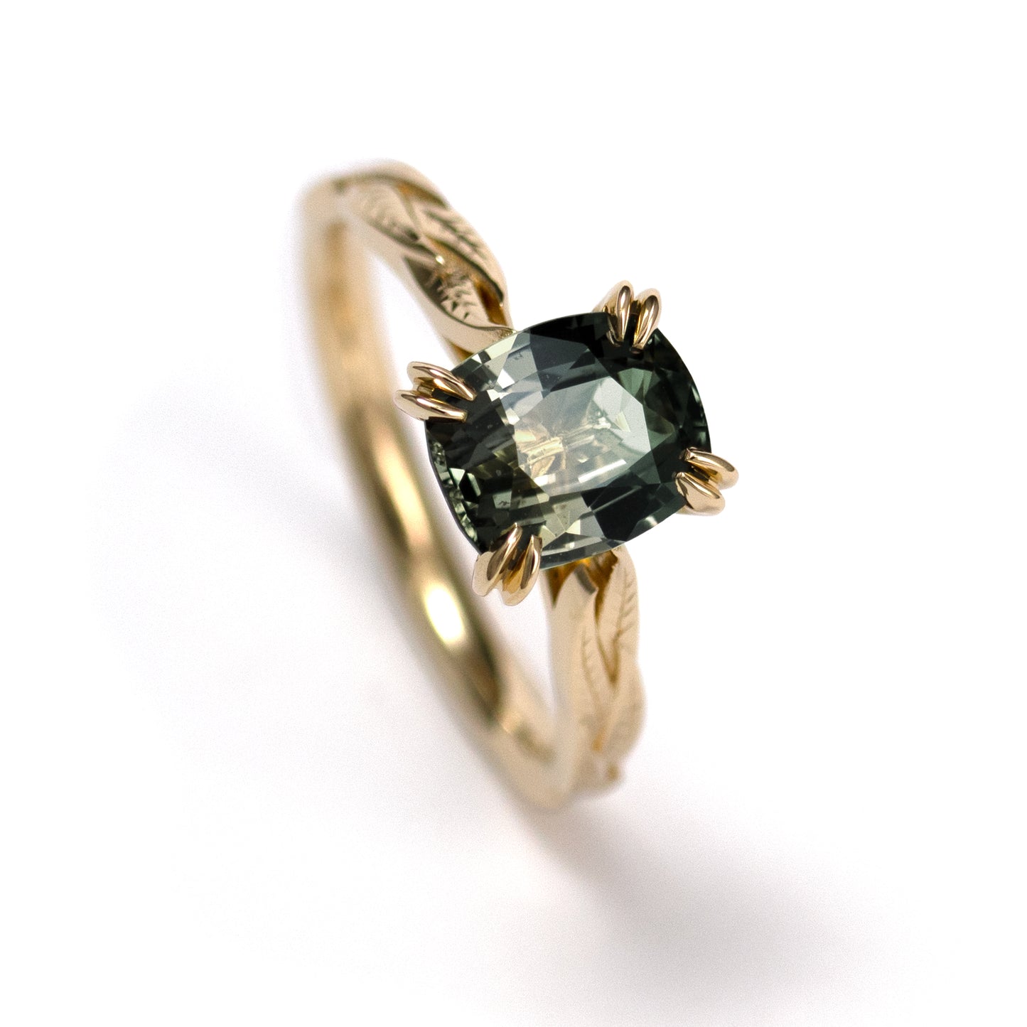 14k Yellow Solitaire with 1.74ct Purple To Green Colour-Change Sapphire. Showing green in daylight.