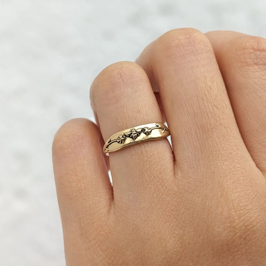 Bronze Bee in Flowers Signet Ring