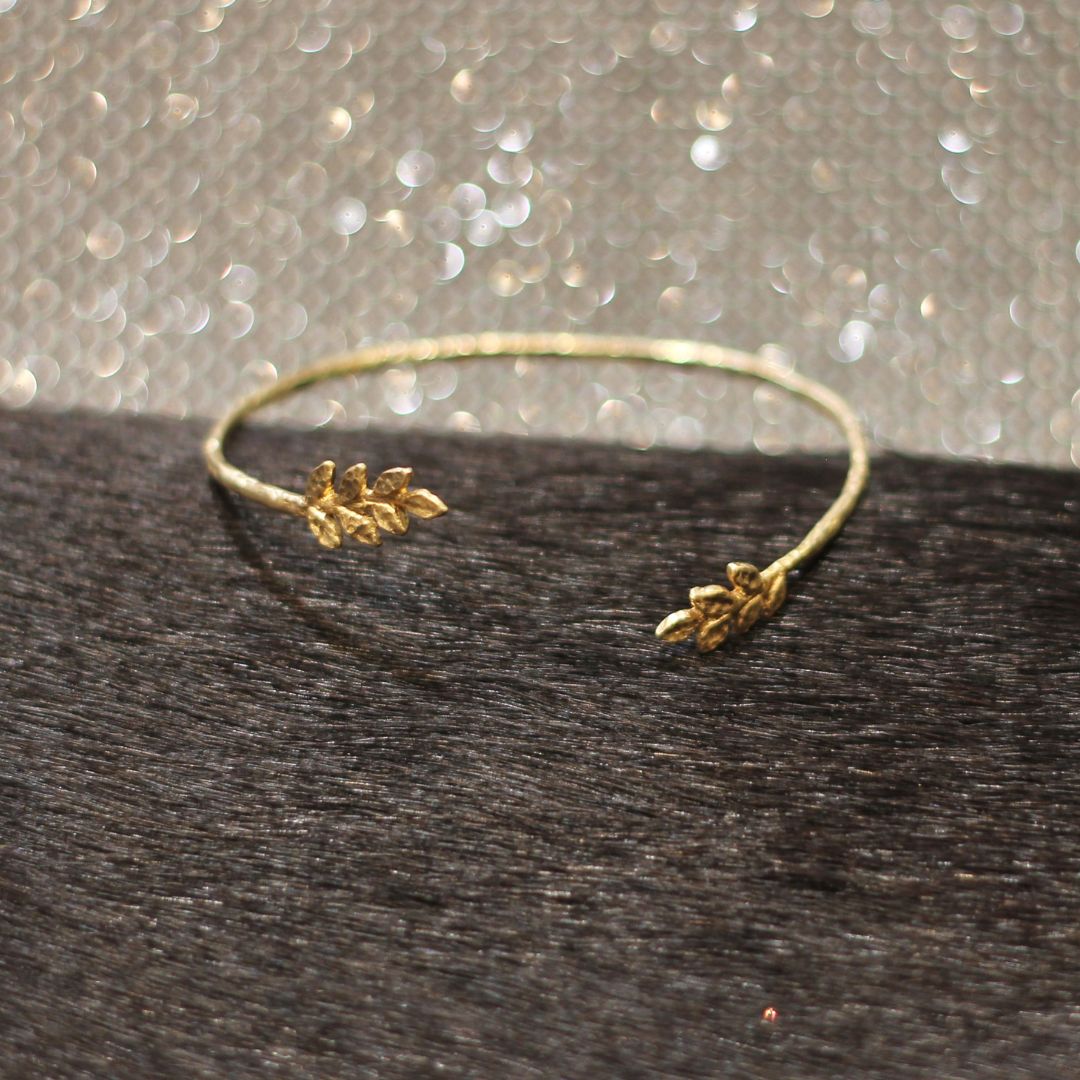 14k Yellow Open Leaf Bangle