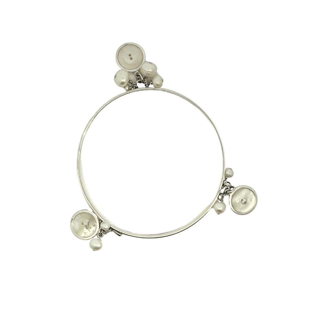 Mother of Pearl Button Cluster Bracelet