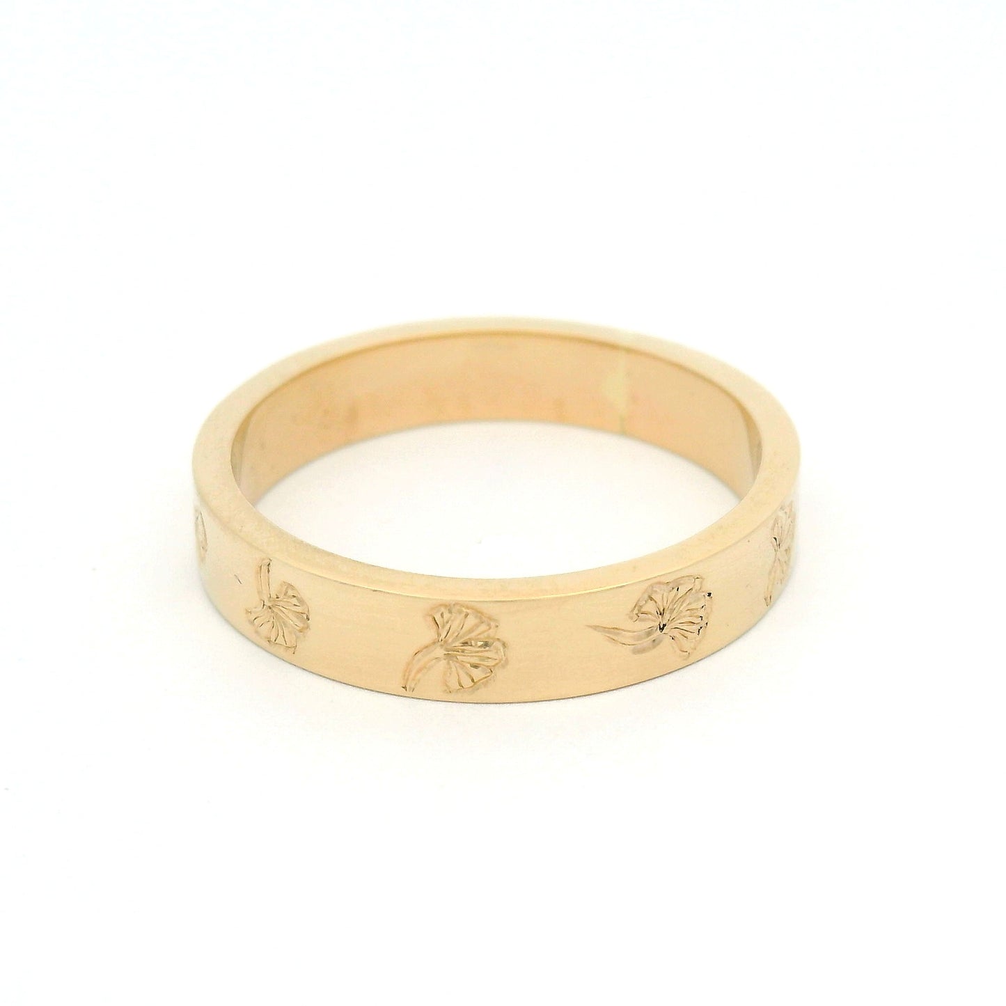 14K Yellow Gold 4mm Wide Flat Band with Engraved Ginkgo Leaf