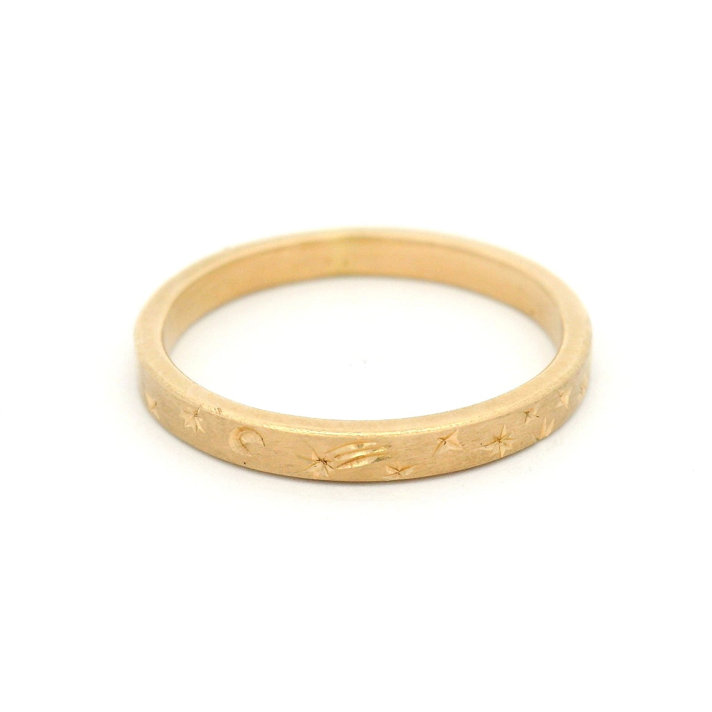 14k Yellow 2mm Wide Hand-Engraved Shooting Star Band