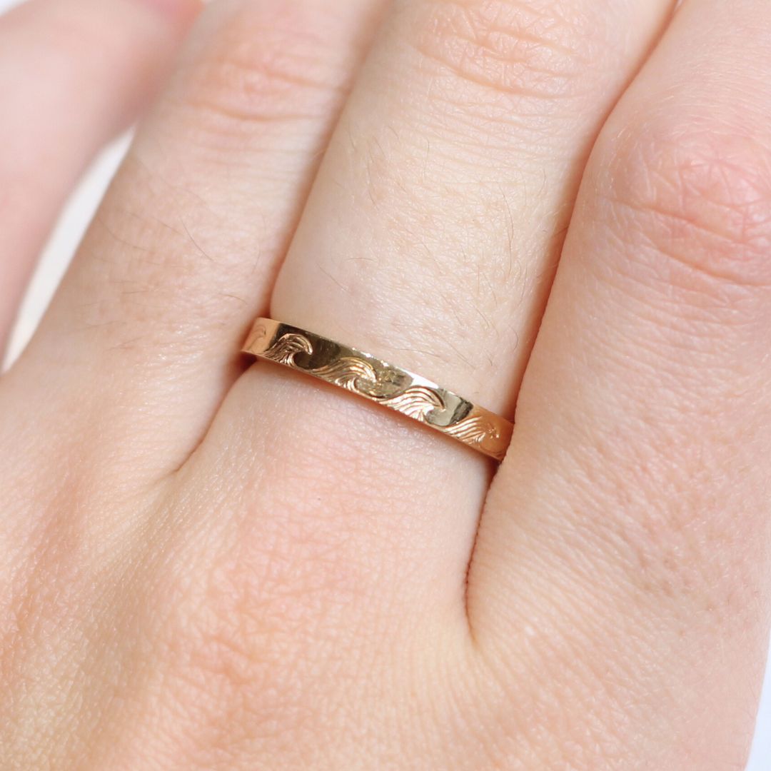 Waves - Hand-Engraved Gold Band
