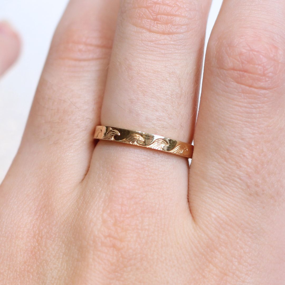 Waves - Hand-Engraved Gold Band