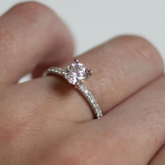 Round Brilliant Lab Diamond Engagement Ring