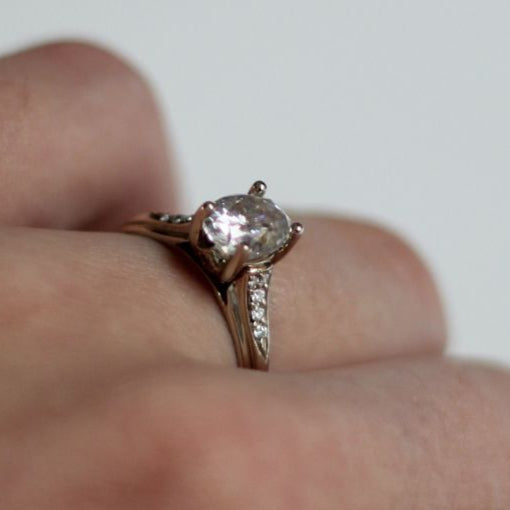 Oval Moissanite and Diamond Detail Engagement Ring