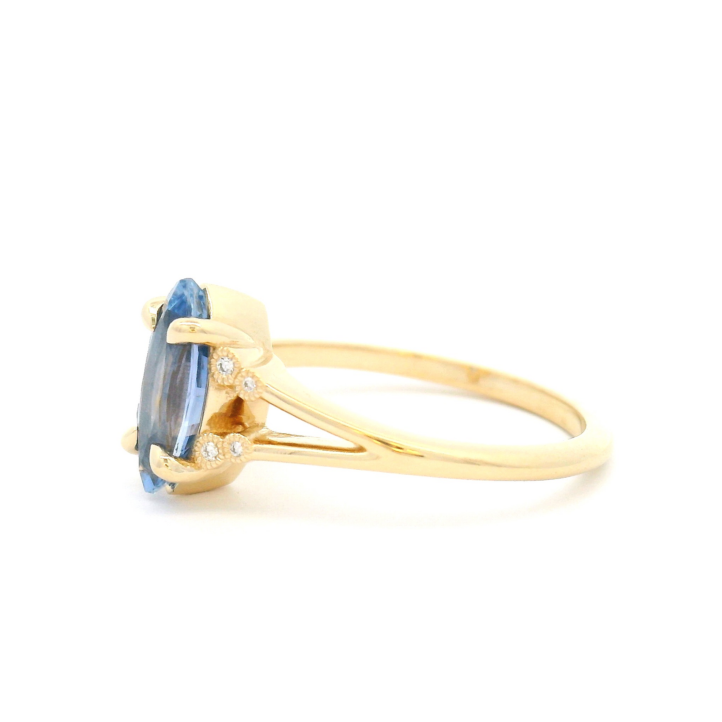 14k Yellow Split Band Ring with 1.34ct Blue Sapphire and Accent Diamonds