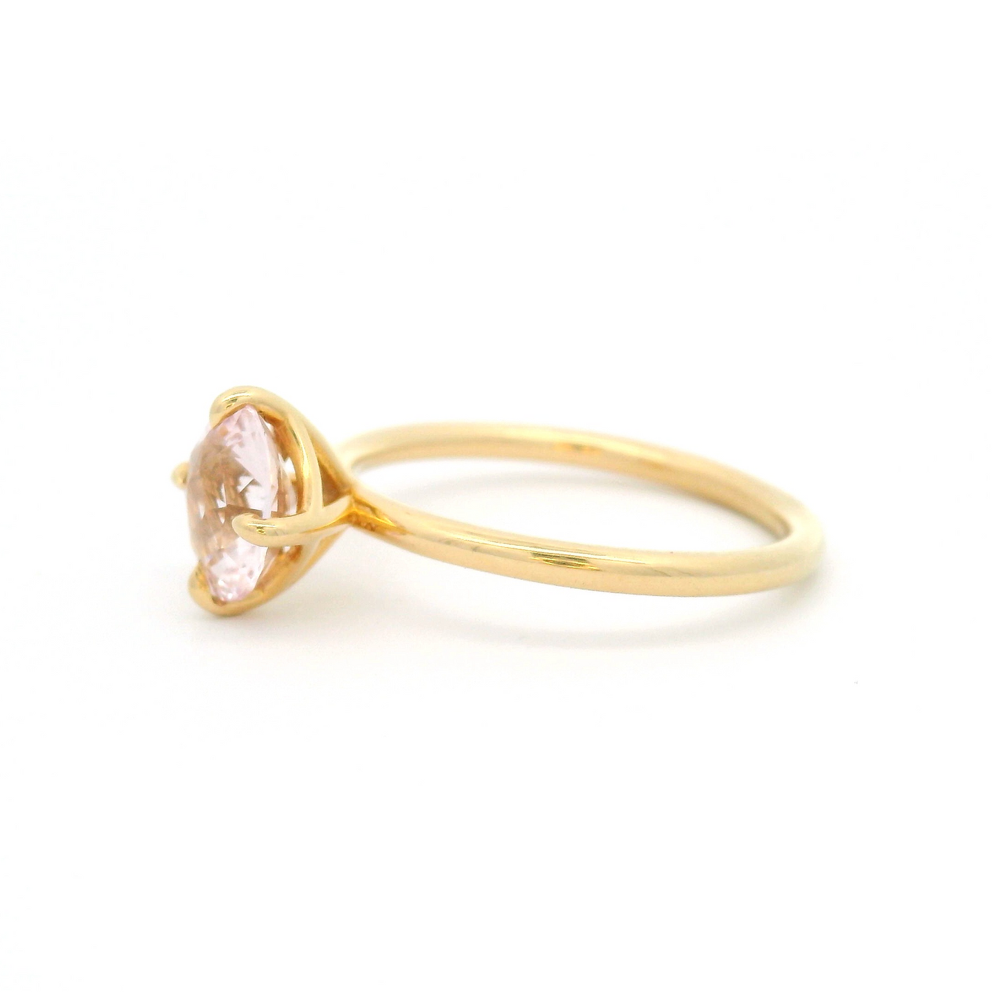 14k Yellow Solitaire with Round 1.55ct Peach Sapphire