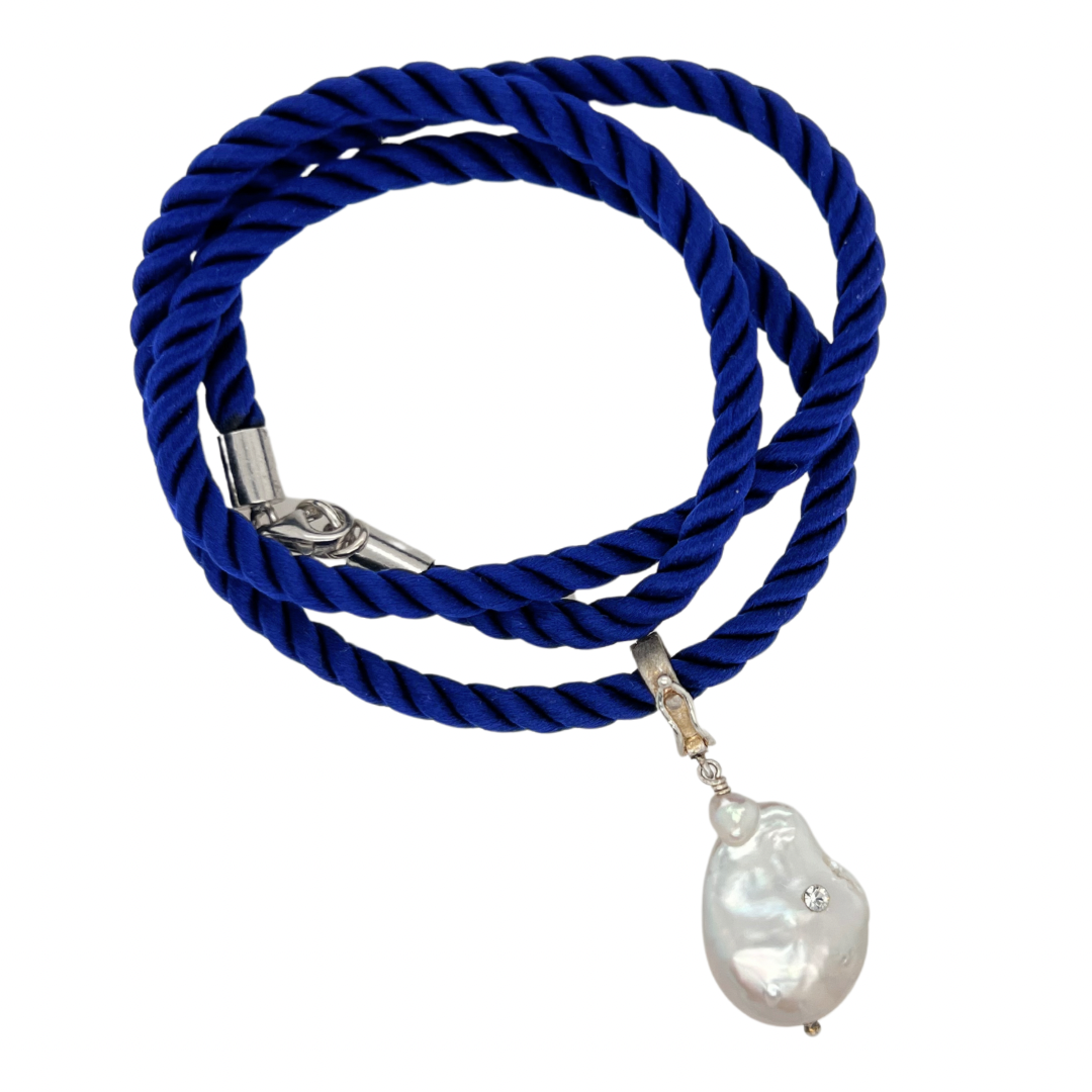 Gem Set Pearl Necklace - Blue