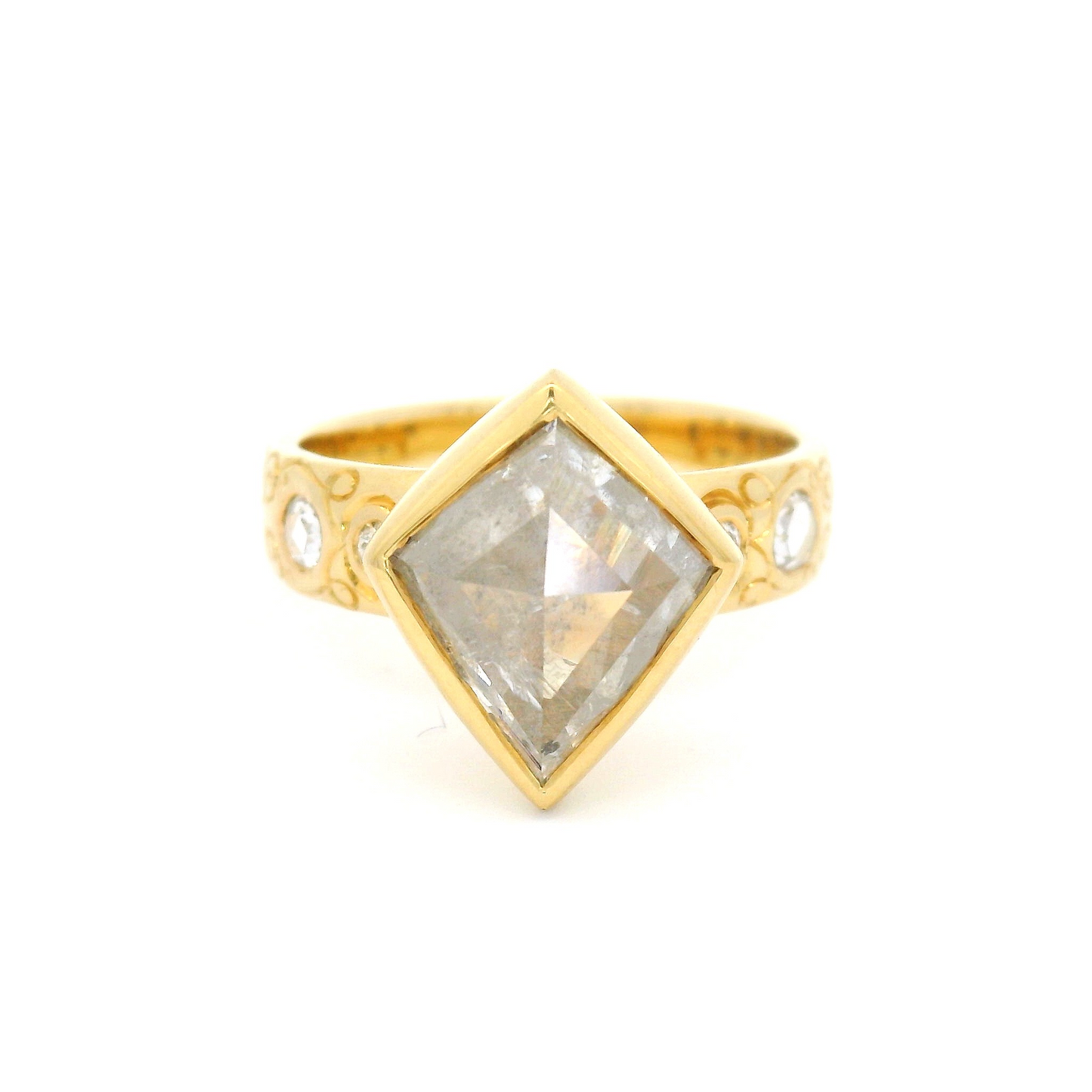 18k yellow gold ring with 2.02ct rose cut diamond and accent diamonds