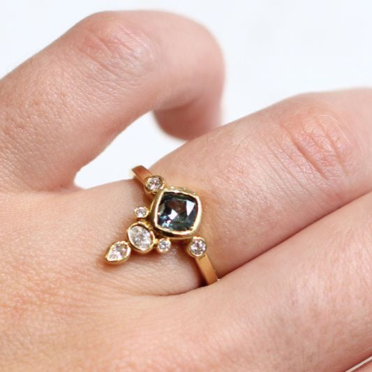 Tennesee - 18K Teal Sapphire with Accent Diamonds Engagement Ring