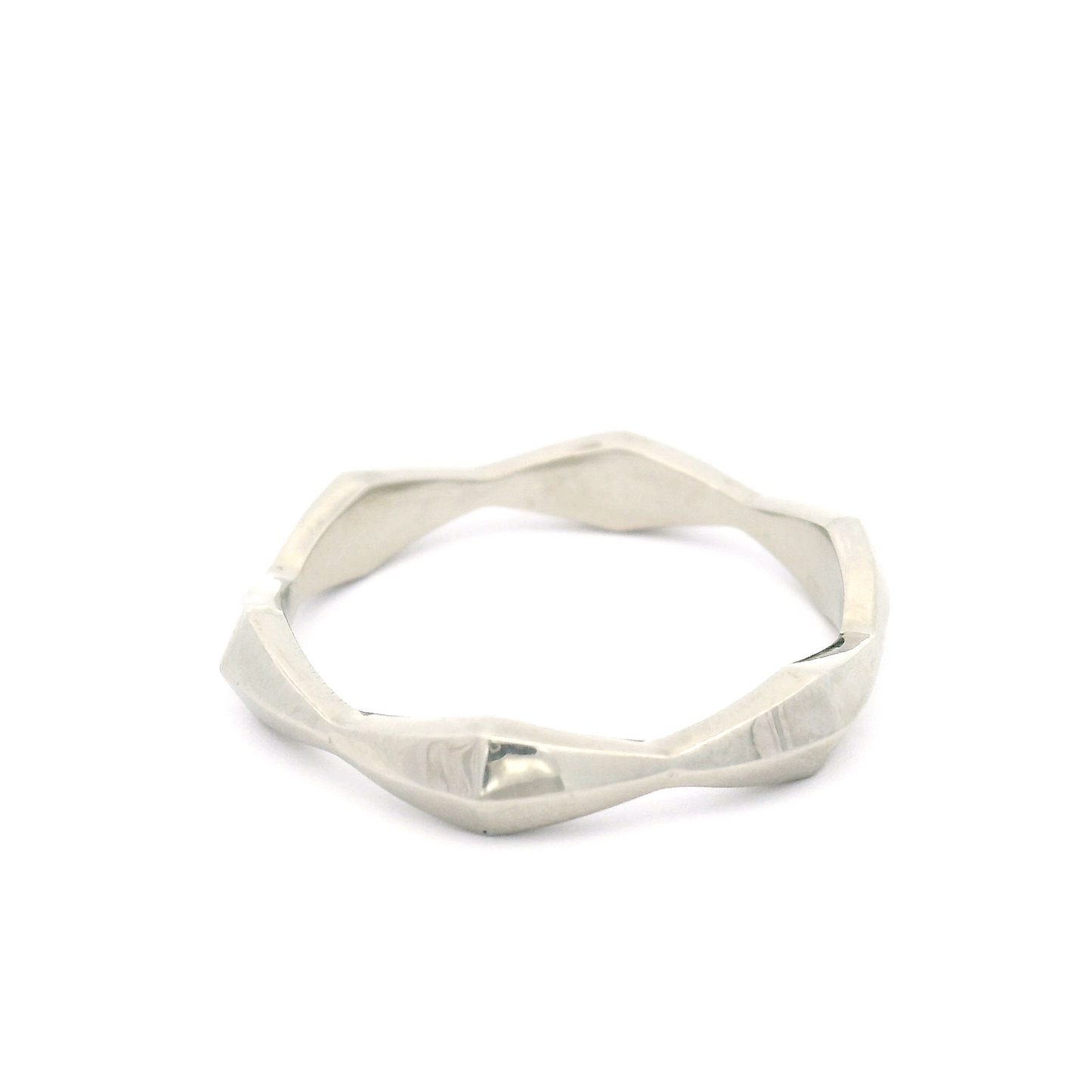 14k White Elongated Pyramid Band