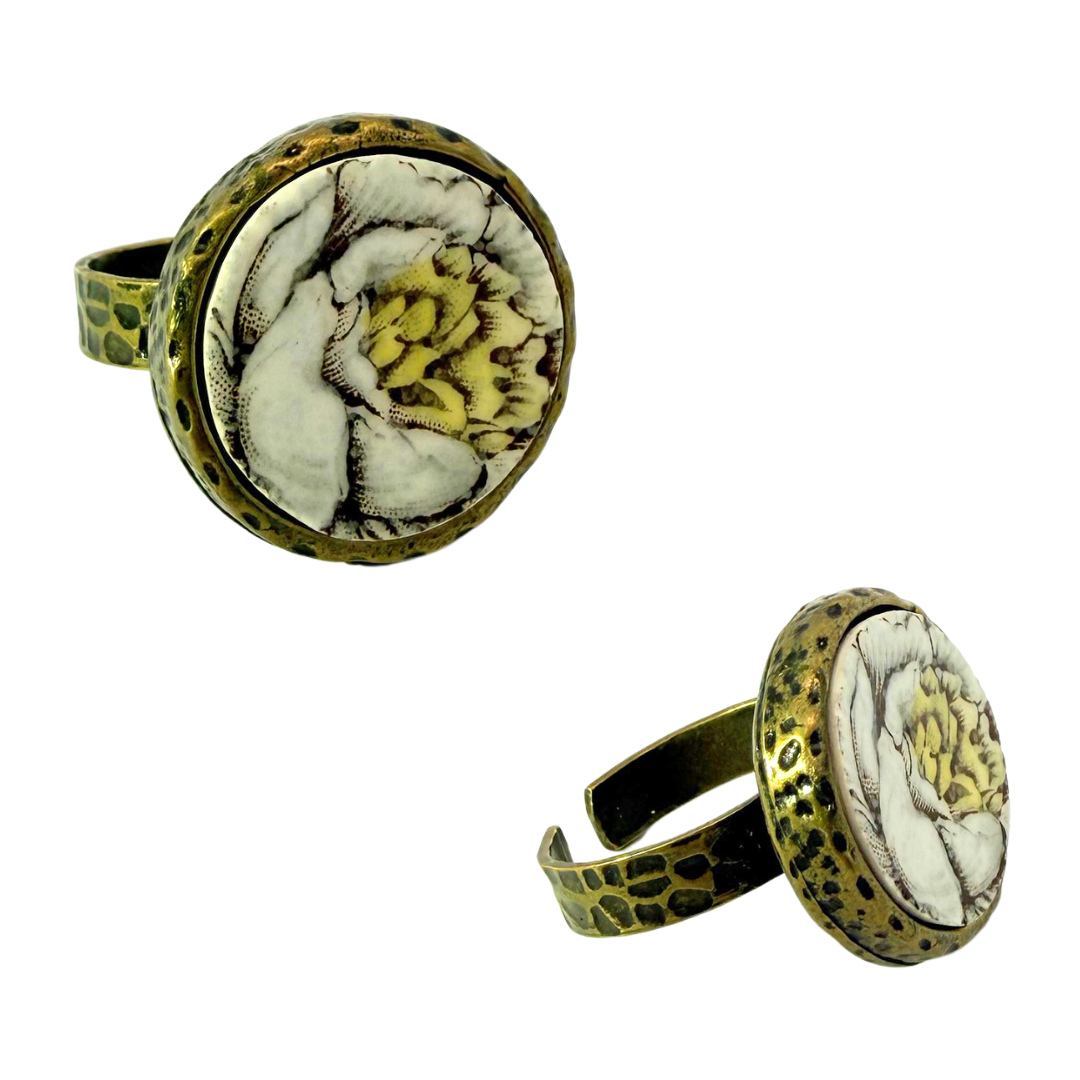Bezel-Set White Flower China Ring