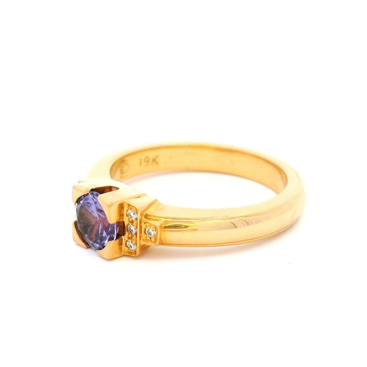 19k Rose Gold Ring with 0.86ct Round Purple Sapphire and Accent Diamonds