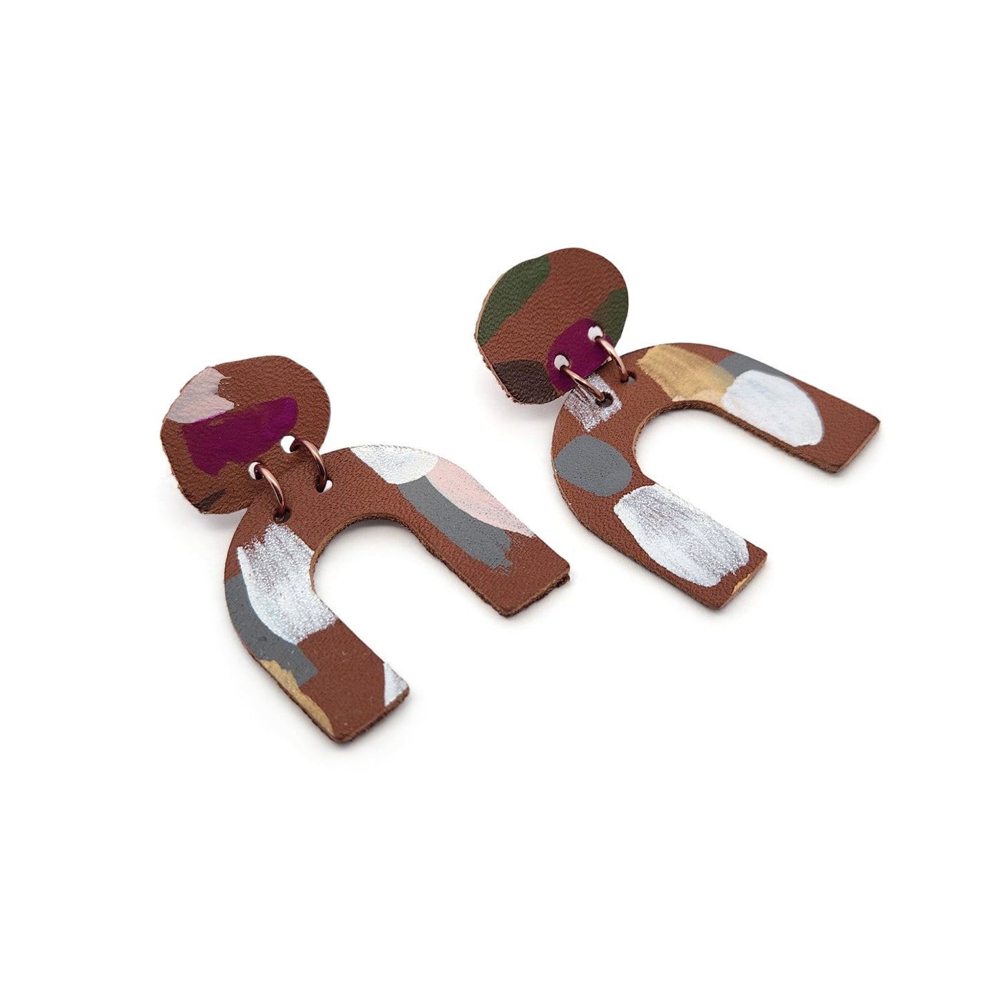 Brown Horseshoe Leather Earrings