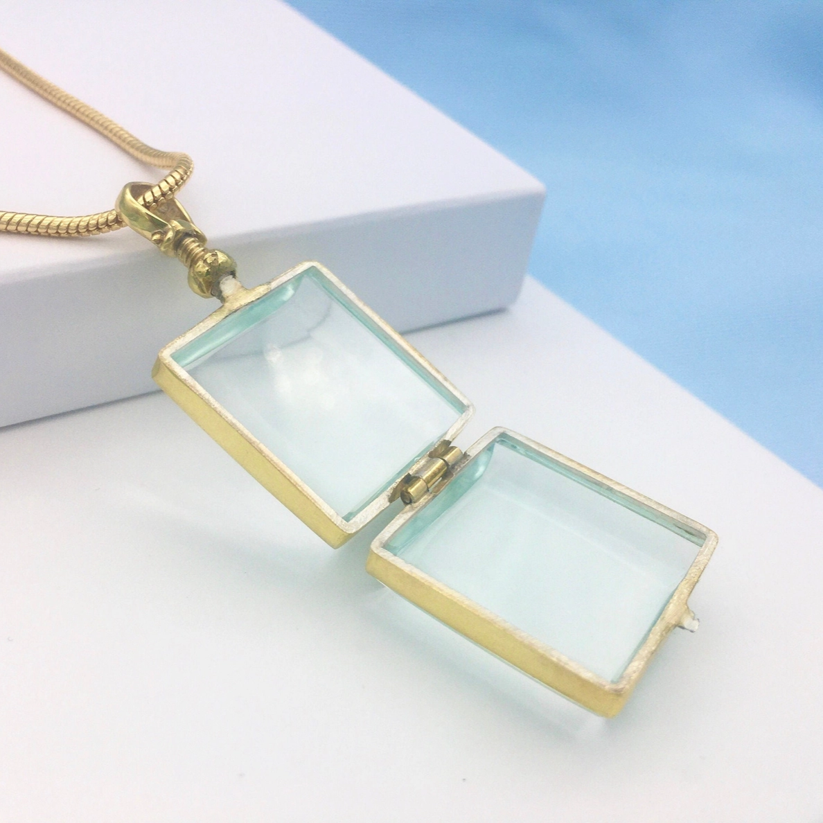 18K Gold Square Crystal Urn Neccklace