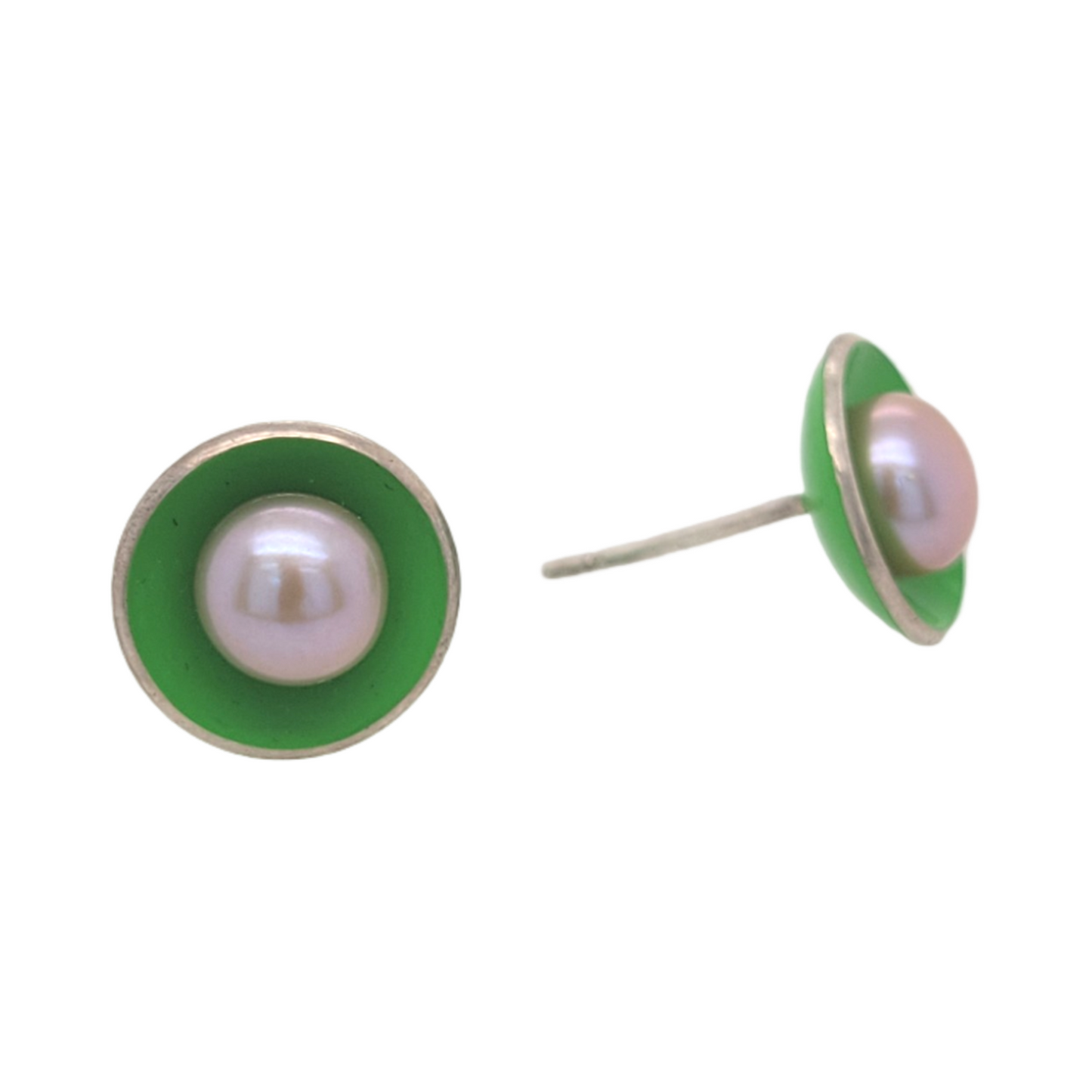Pop Pearl Stud Earrings