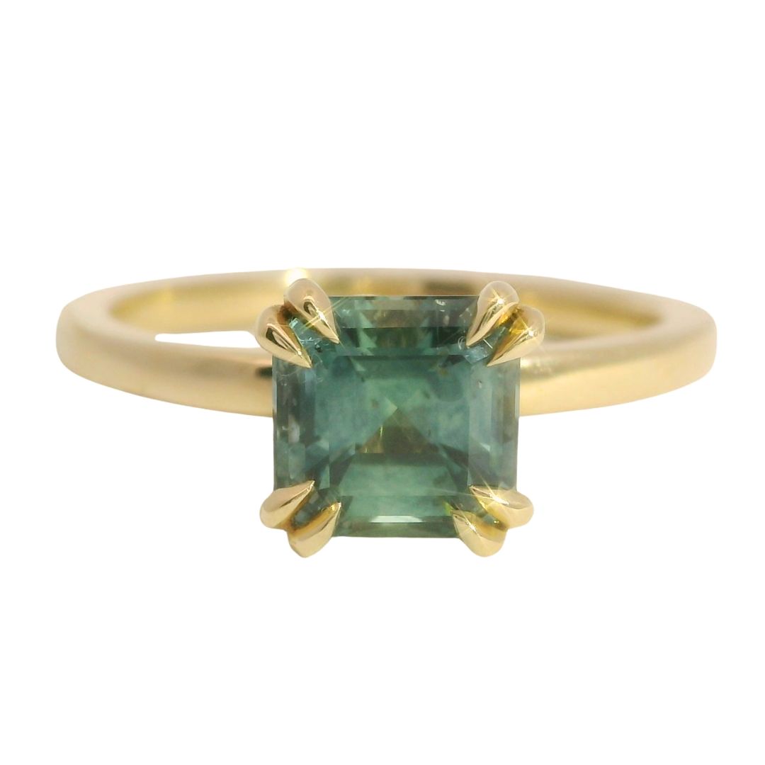Montana Sapphire Solitare Engagement Ring