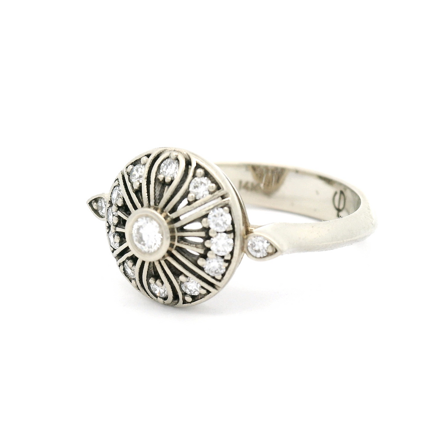 14k White Vintage-Inspired Engagement Ring with 0.25cts of Diamonds