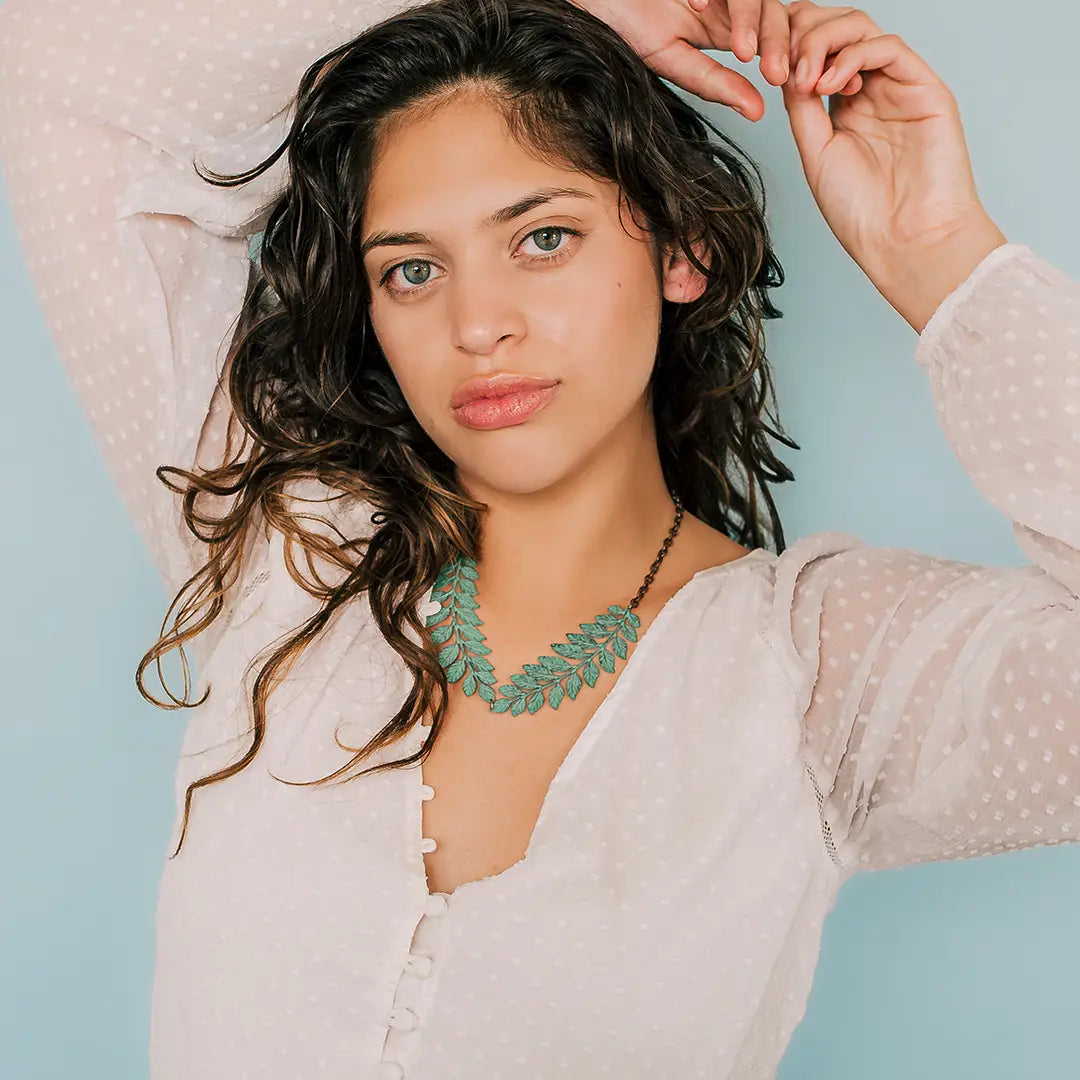 Leafy Collar Necklace