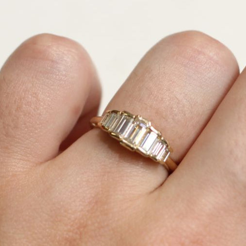 Roma Retro - Moissanite Engagement Ring