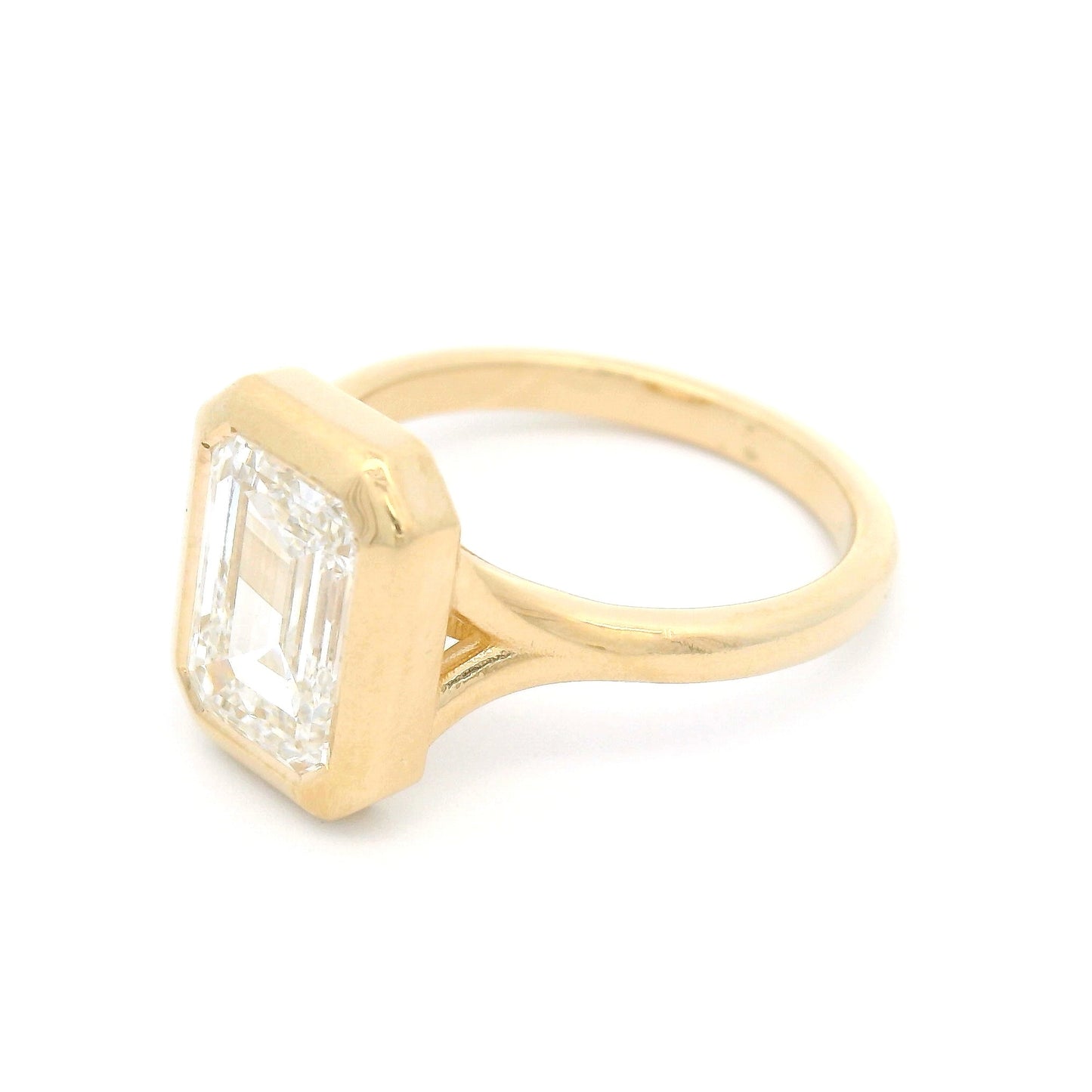 14k Yellow Bezel-Set Solitaire with 2.5ct Lab-Grown Emerald-Cut Diamond