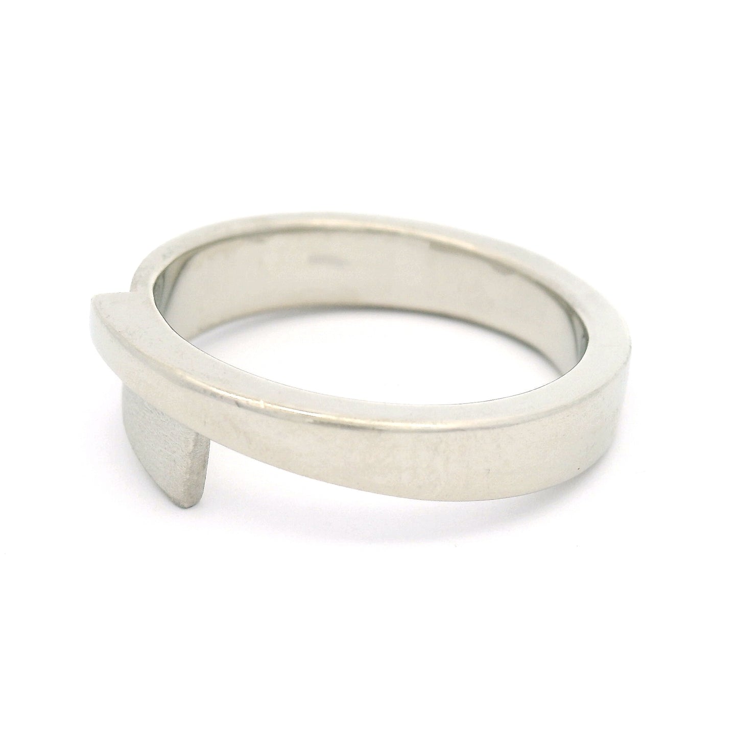 10k White Textured Ouroboros Band