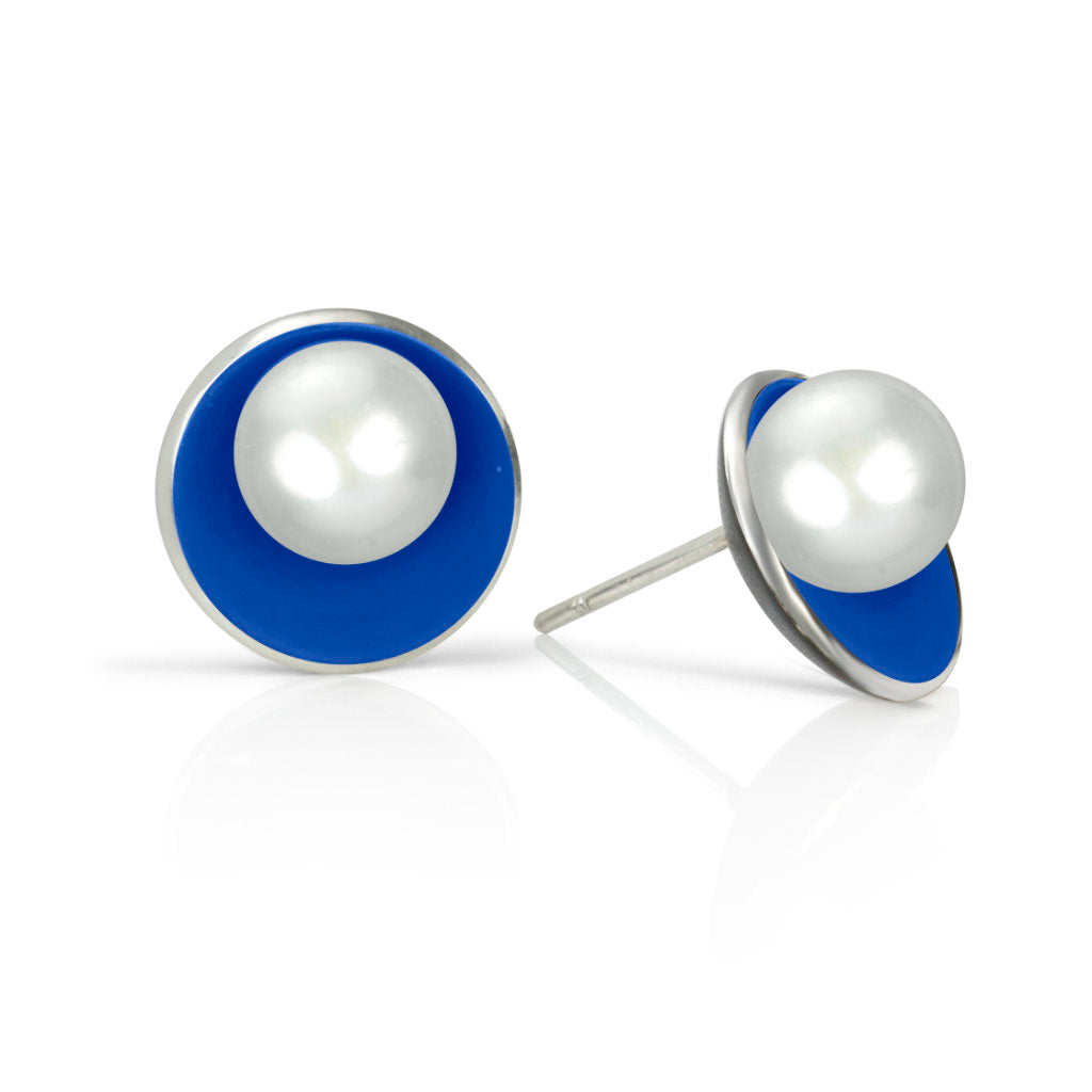 Pop Pearl Stud Earrings