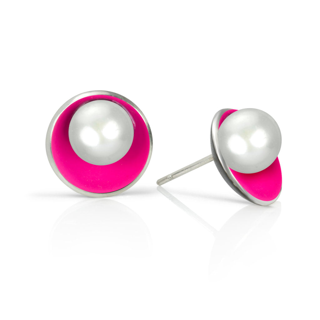 Pop Pearl Stud Earrings