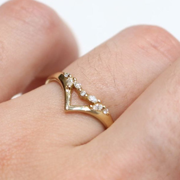 14k Yellow Wedding Band with 0.105cts Mixed Cut Diamonds