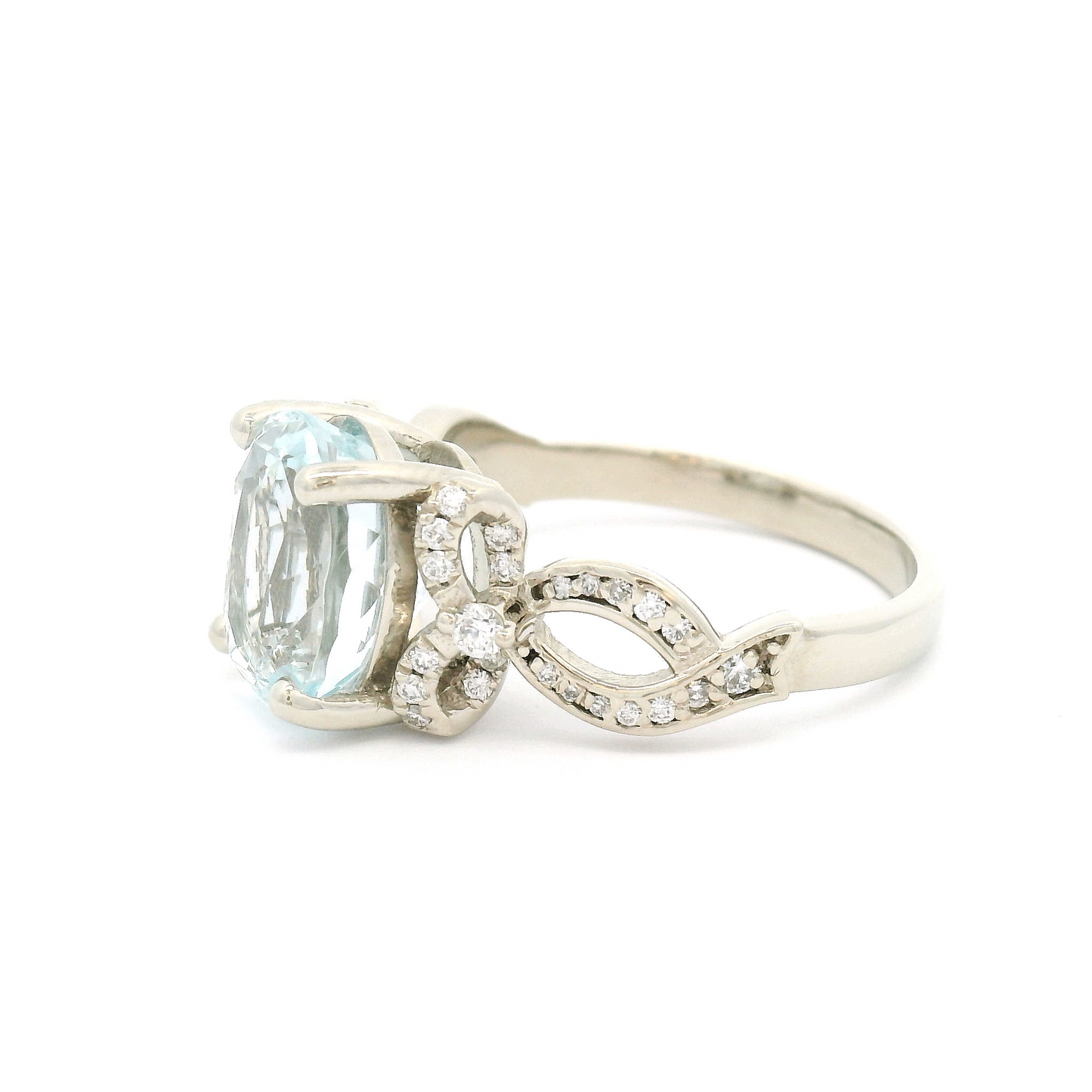 14k White Multi-Stone Ring with 3.3ct Oval Aquamarine and Accent Diamonds