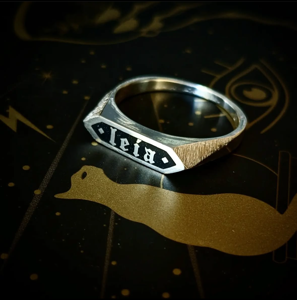 Text Signet cat name (1).PNG__PID:156be6dc-a04d-4a9e-abfd-429234b903c4