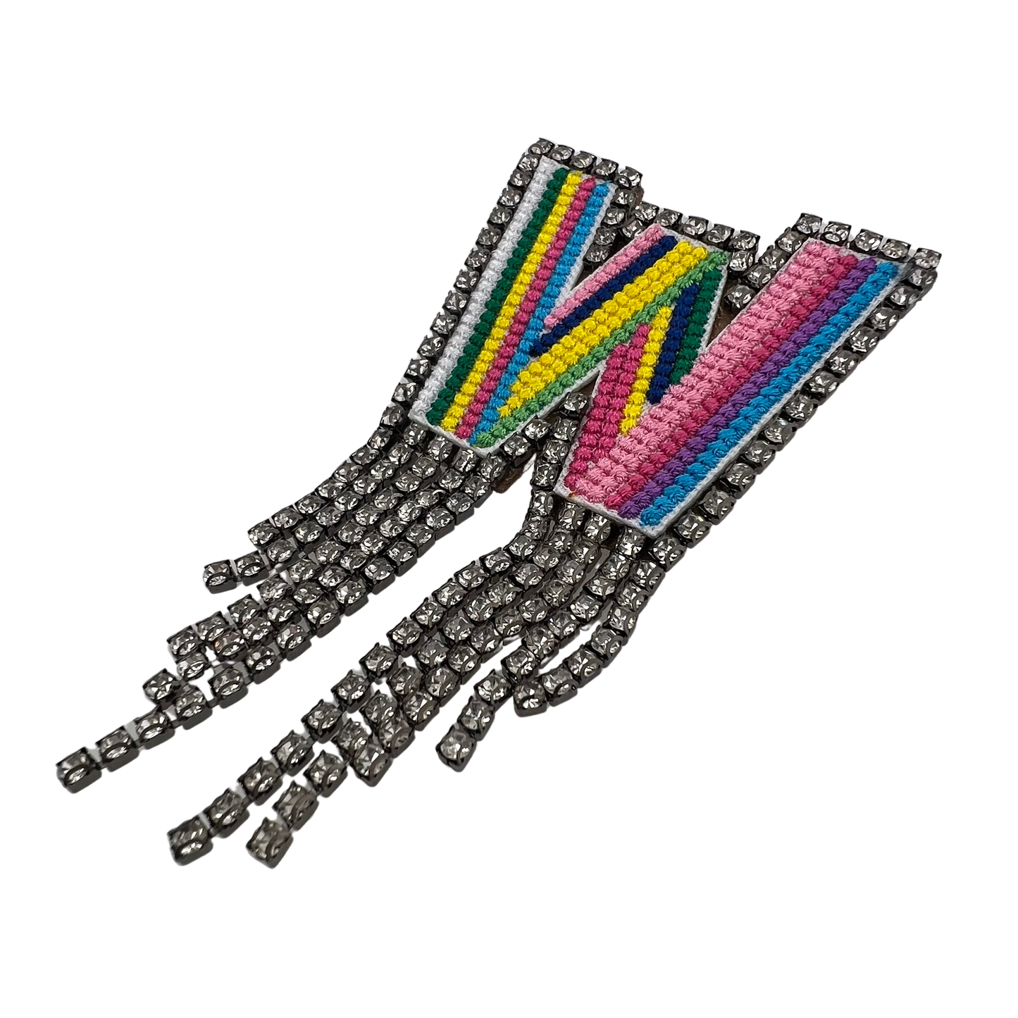 Woven Alphabet W Brooch