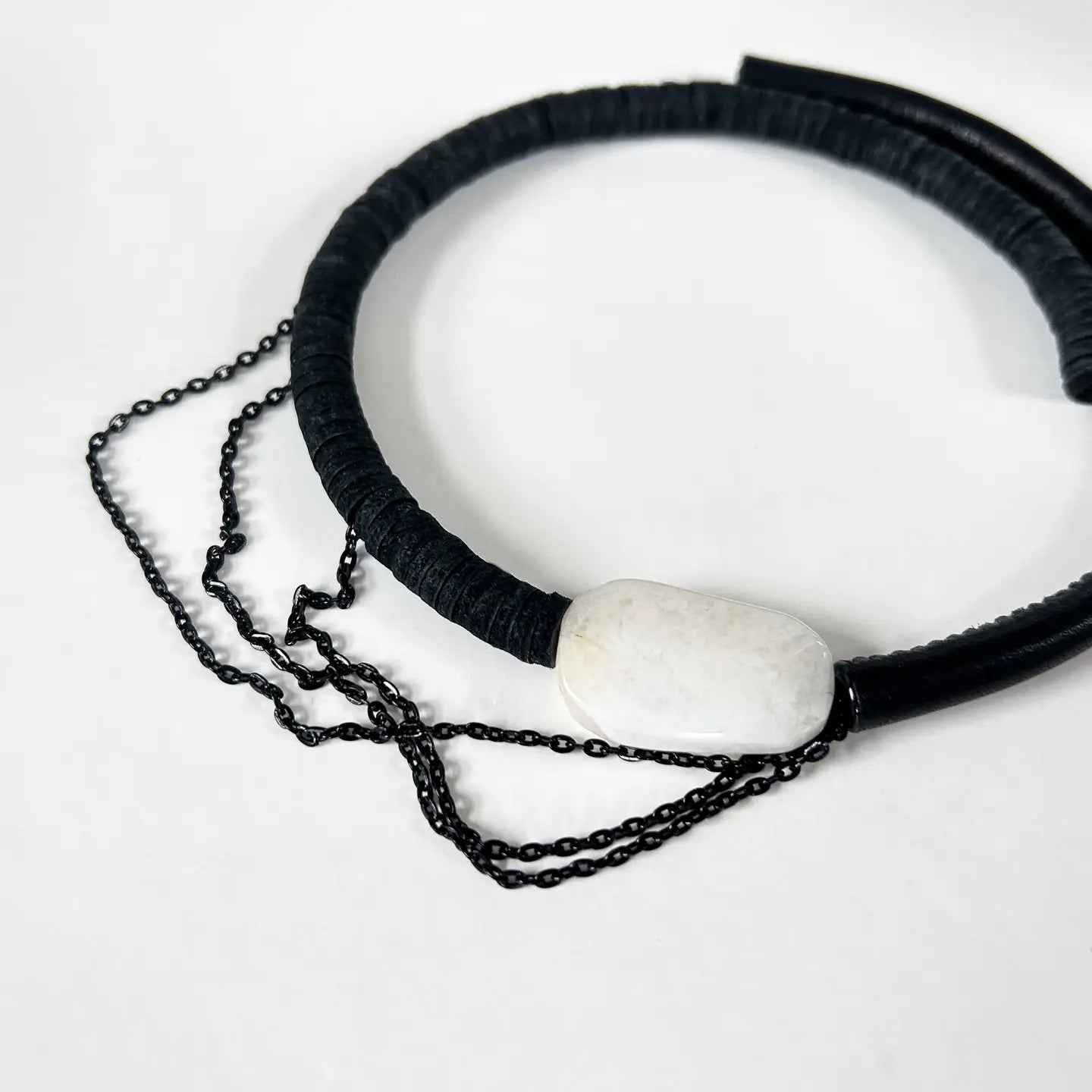 Choker With White Jade & Stainless Steel