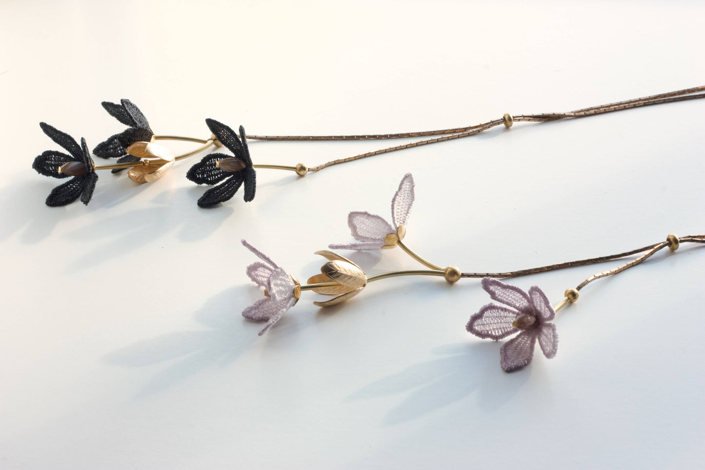 Tiaré Flower Long Lariat Necklace