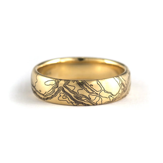 14k Yellow 5.5mm Wide Engraved Elevation Band of Niagara Falls