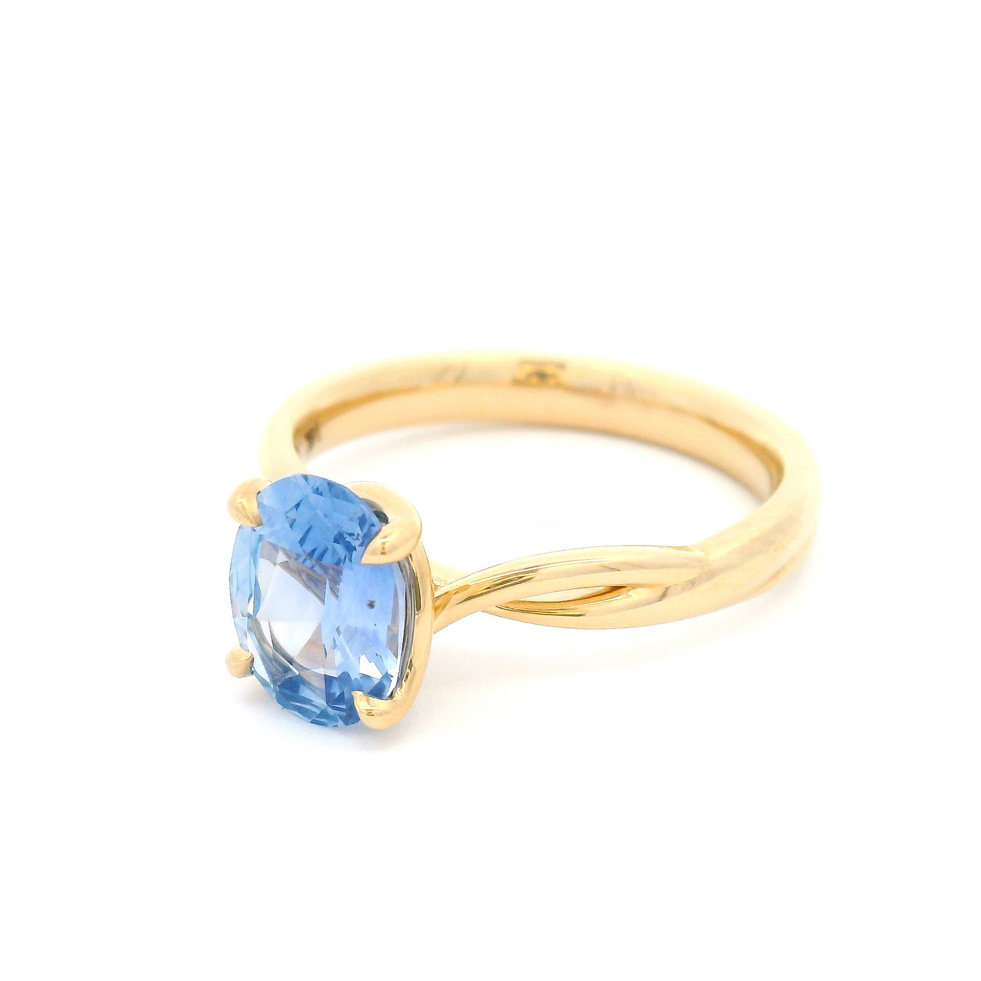 14k Yellow Solitaire with 1.78ct Blue Oval Sapphire