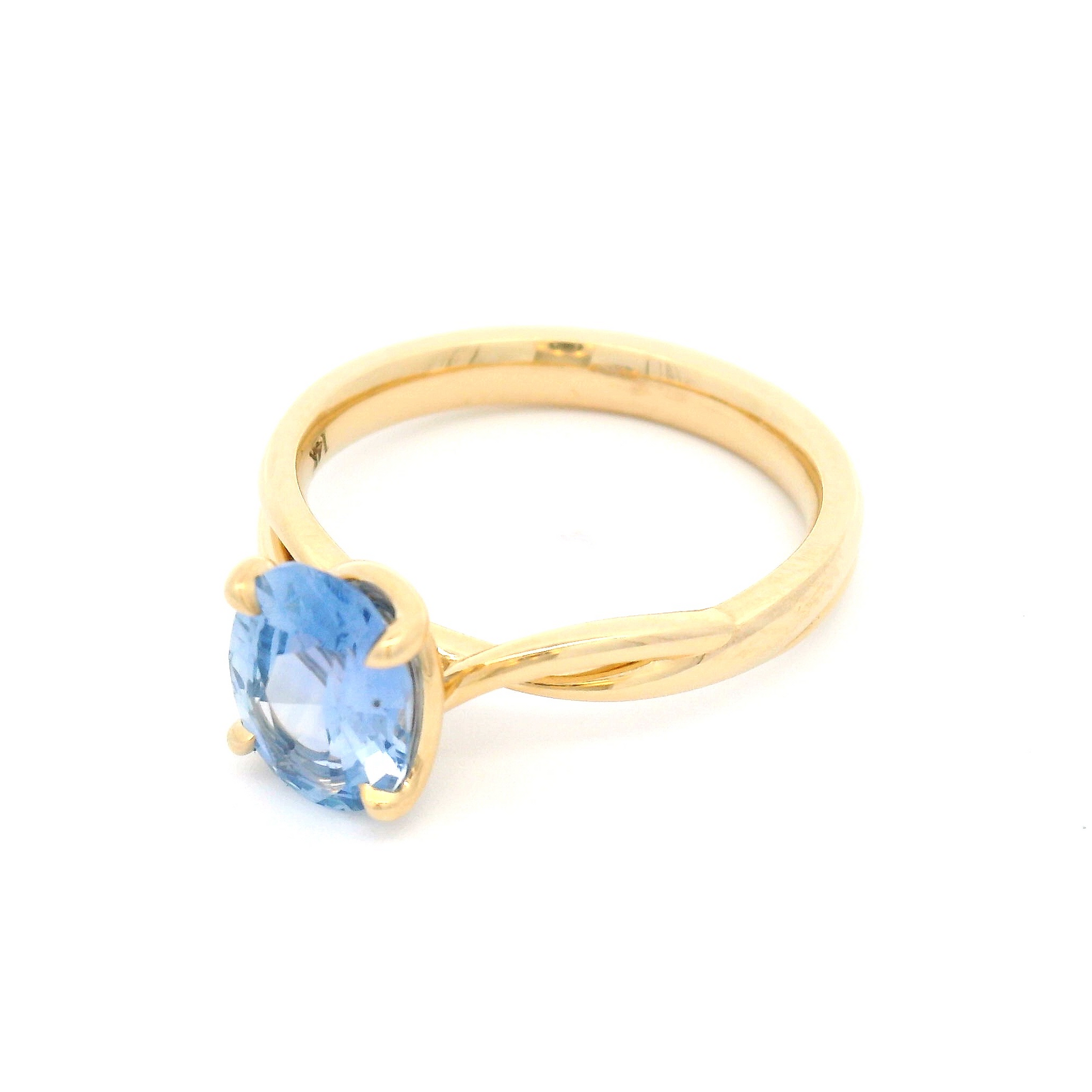 14k Yellow Solitaire with 1.78ct Blue Oval Sapphire