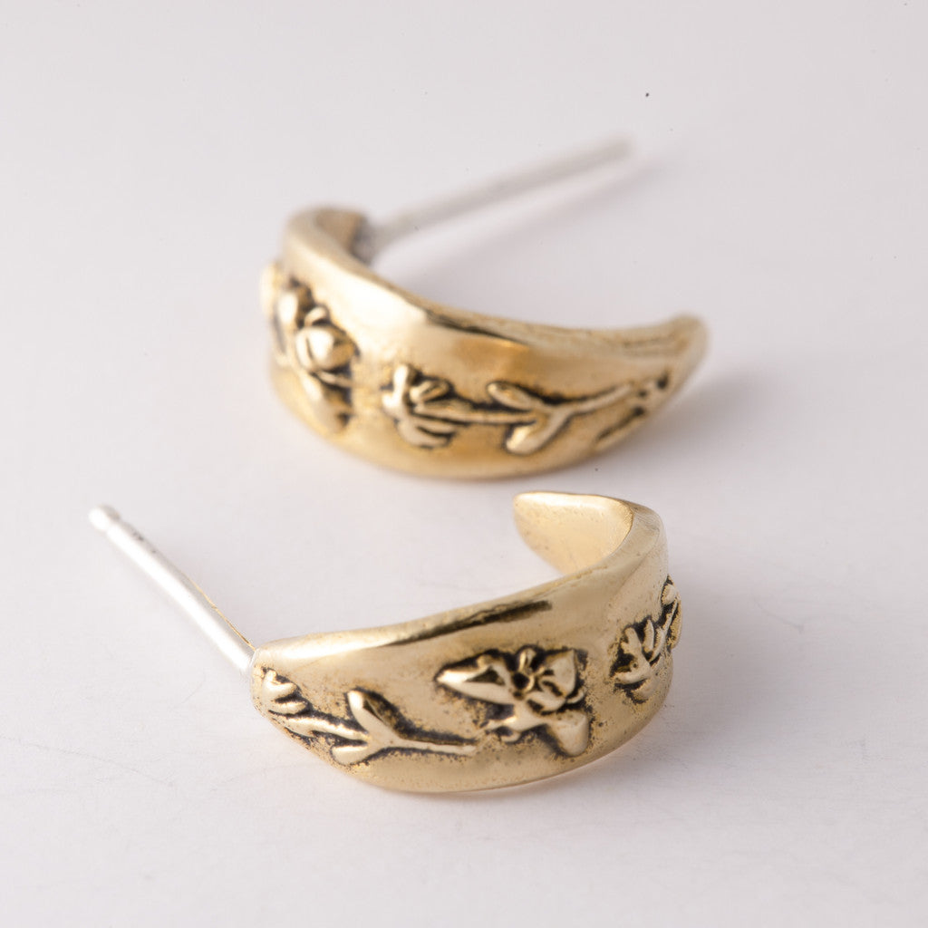 Bronze Bee Huggy Earring