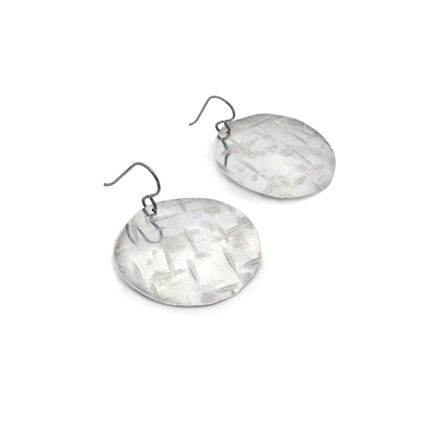Line Hammered Silver Disc Earrings