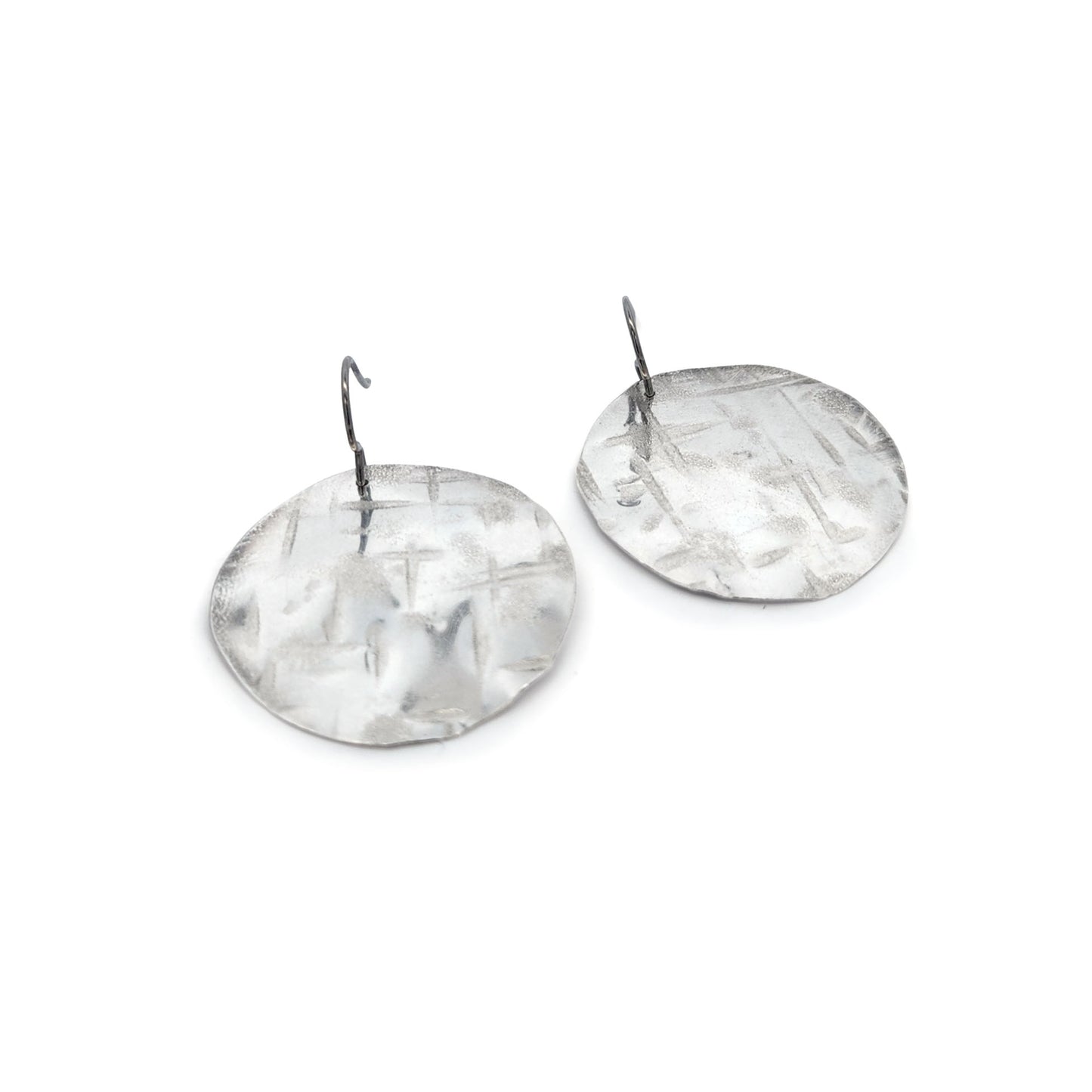 Line Hammered Silver Disc Earrings