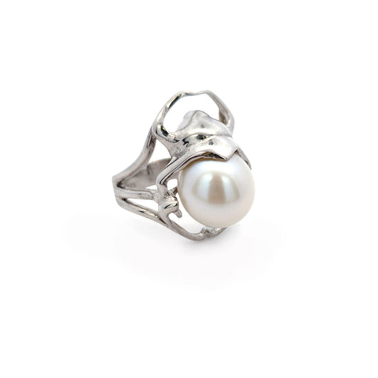 Beetle & White Pearl Ring
