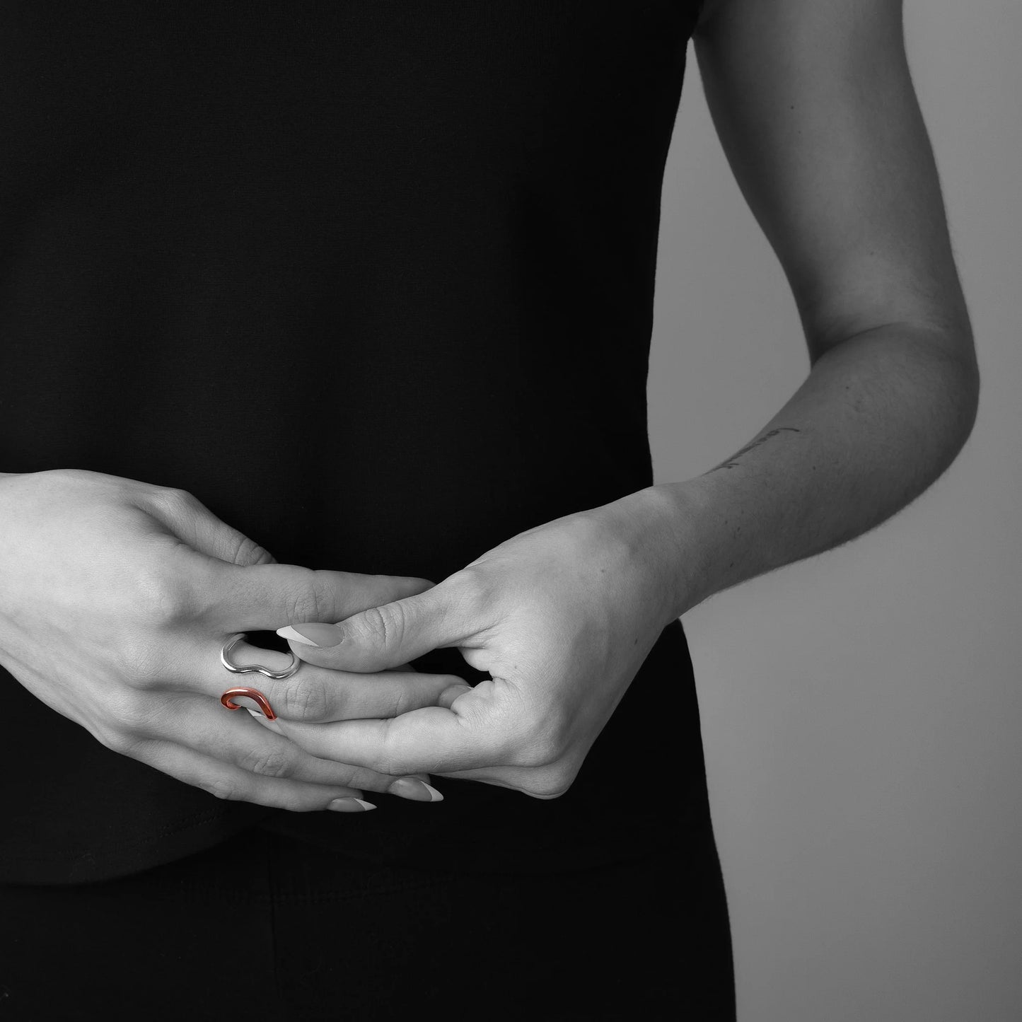 4 Ways to Wear Silver and Copper Curve Ring