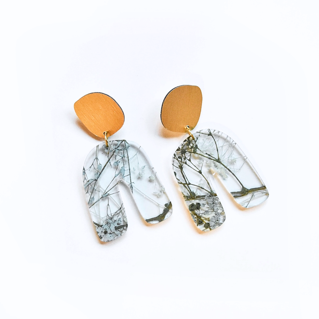 Whisper Robin Fluid Curve Earrings