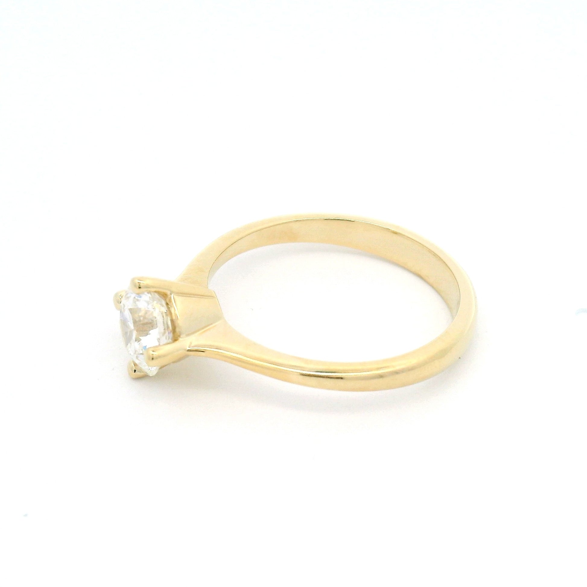 10k Yellow Gold NSEW Solitaire with 1.05ct Lab Grown Diamond