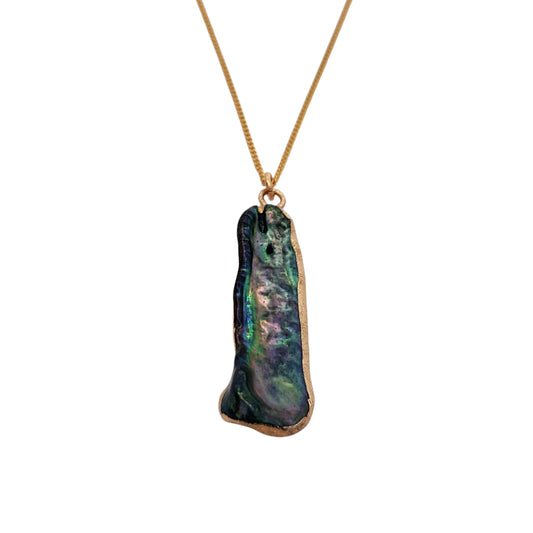 Organic Dyed Pearl Pendant Necklace