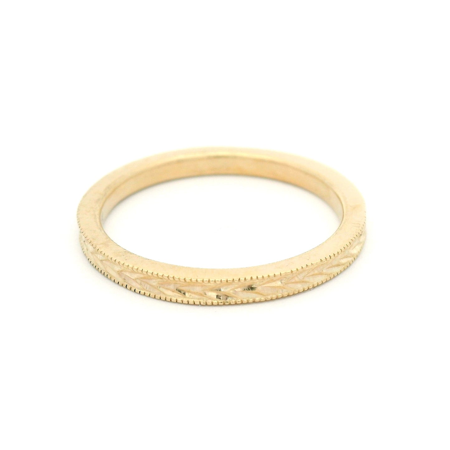 10k Yellow 2mm Wide Hand-Engraved Wheat Sheaf Band
