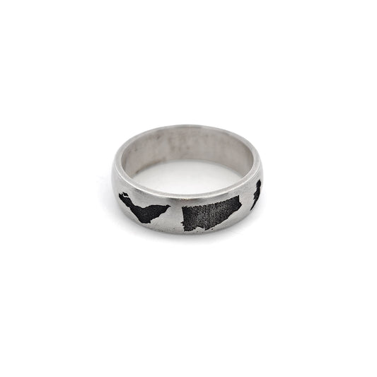 Sterling Silver Recessed Engraved Country Ring