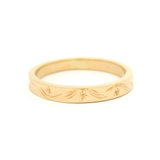 14k Yellow 3mm Wide Hand-Engraved Wind & Stars Flat Band